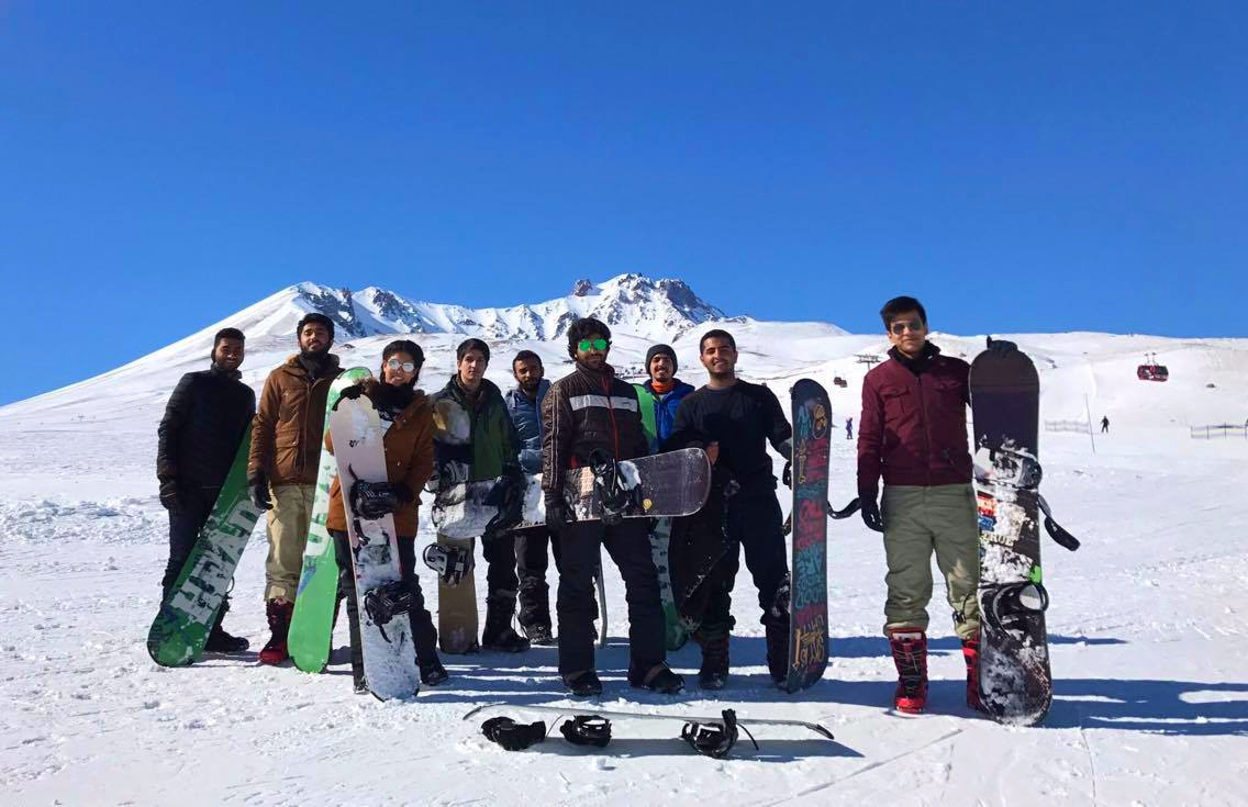 february-7-2017-agu-international-students-conquer-mt-erciyes